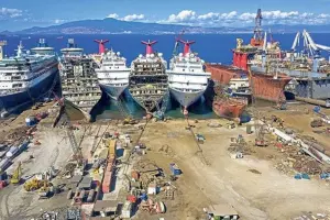 Liman yiyen gemiler: Gemi sökümü Aliağa’nın kıyı şeridini nasıl değiştirdi?