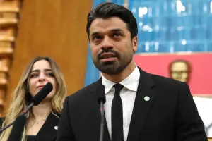 Gökhan Zan, İYİ Parti'den istifa etti