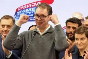 Sırbistan'da seçimi sağcılar kazandı