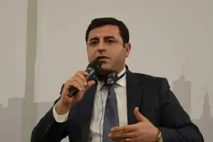 Demirtaş: Ölen 12 asker benim kardeşimdir