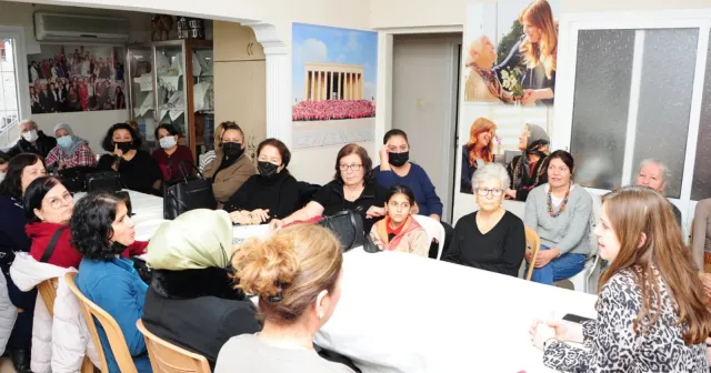 Balçova Belediyesi Semtevleri'nde Ev Kadınlarından Yeni Yıl Kermesi