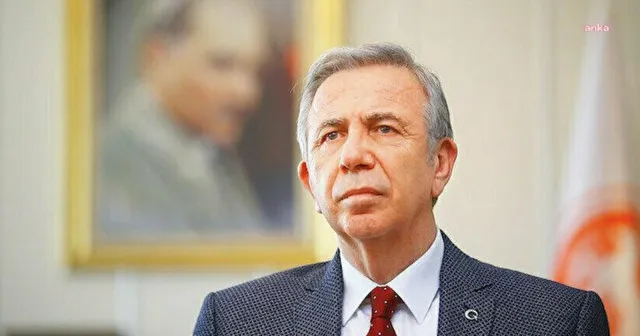 Mansur Yavaş basın mensuplarıyla dijital hayvanat bahçesini gezdi