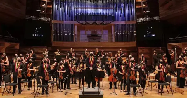 Venezuela Simon Bolivar Senfoni Orkestrası iki konserle İstanbul'da
