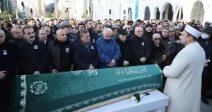 Eymür’ü cenazesine katılanlar, çelenk gönderenler