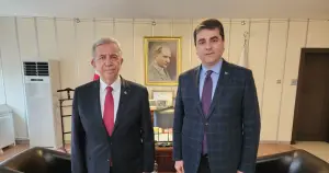 Mansur Yavaş'tan Gültekin Uysal'a ziyaret