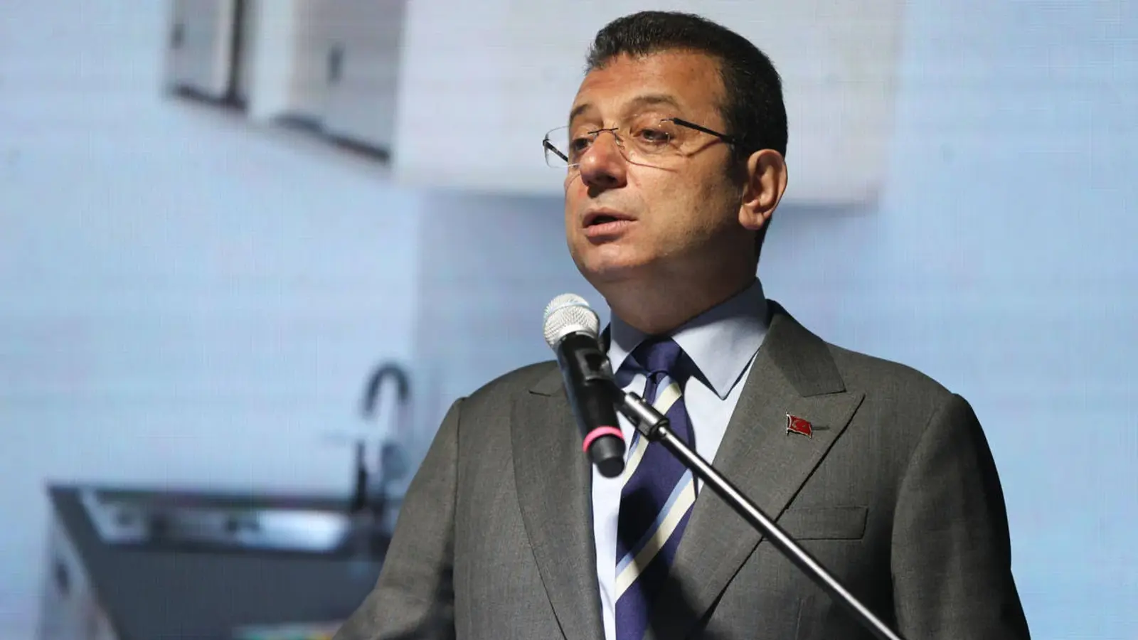 İmamoğlu'ndan Murat Kurum'a: Acemi, ithal ve atanmış aday