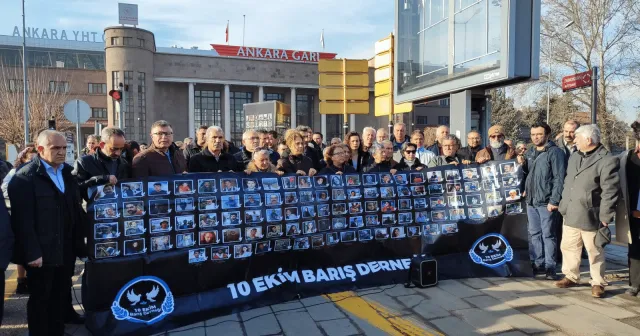 Ankara gar katliamında hayatını kaybedenler anıldı