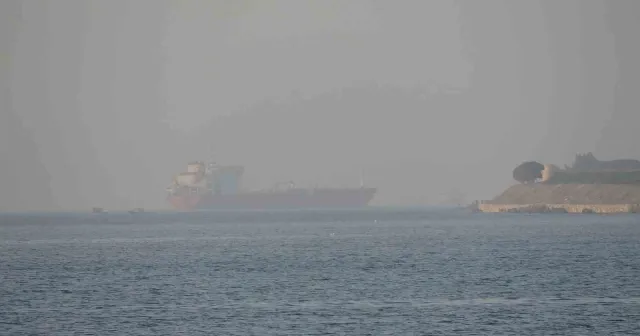 Çanakkale Boğazı, çift yönlü olarak deniz trafiğine açıldı