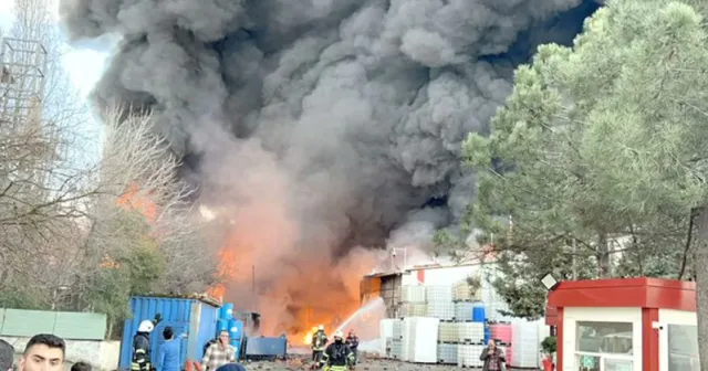 Kocaeli’de fabrikada çıkan yangın kontrol altına alındı