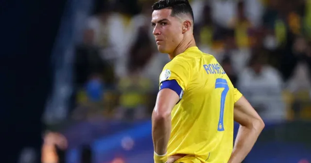 Ronaldo'ya taraftarlara yaptığı hareket sebebiyle ceza