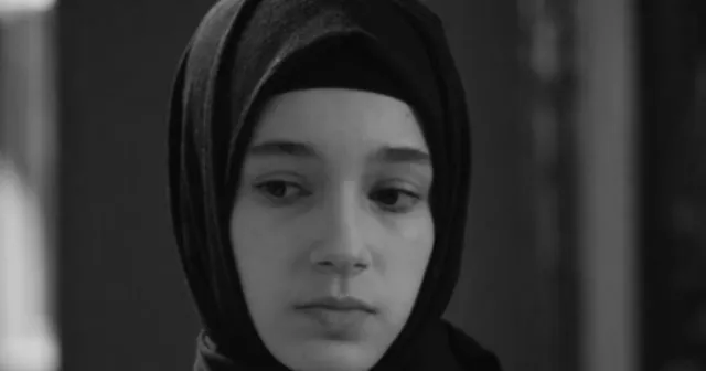 Kızıl Goncalar neye karşı ya da hepimizin bir ‘Zeynep’ gereksinimi