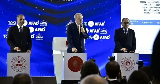 Deprem konutları kura ve anahtar teslim töreni