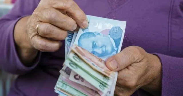 Emeklilere bayram ikramiyesi ödemeleri bugün başladı