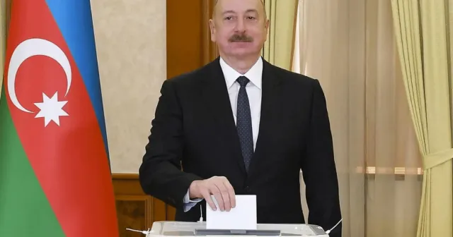 Azerbaycan'da seçim: İlham Aliyev yeniden seçildi