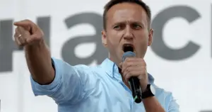 Rus muhalif lider Alexei Navalny tutuklu bulunduğu cezaevinde öldü