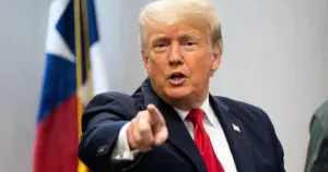 Donald Trump saldırı sonrası konuştu: Korkmayacağız