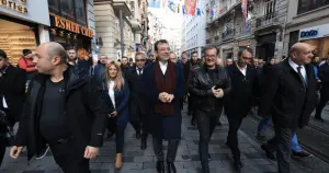 İmamoğlu’dan 'Sevgililer Günü' mesajı: “Milletçe birbirimizi sevelim”