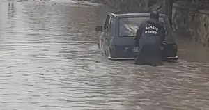 Elazığ’da yoğun yağış sonrası su baskınları oldu