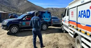 Elazığ'da göçük altında kalan işçiler kurtarıldı