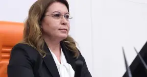 Gülizar Biçer Karaca: "Sarayın sefası sürüyor, halkın sefaleti derinleşiyor"