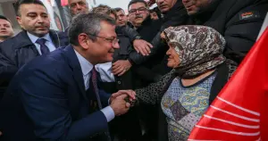 Özgür Özel, Bergama ve Kınık’ta vatandaşlara seslendi
