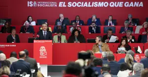 Özgür Özel, Sosyalist Enternasyonal Konsey Toplantısı'nda