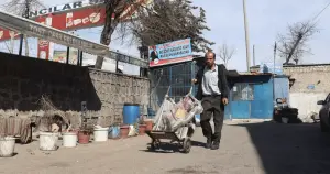 Gaziantep'te kağıt toplayıcısı Ramazan Karabudak, bağımsız aday