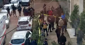 Bir ay, üç olay