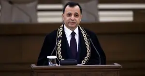 Zühtü Arslan, Erdoğan’a bakarak söyledi: AYM kararına uymak zorundasın