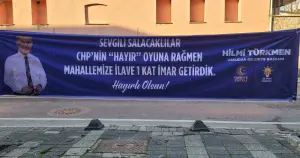 Politika gerçekle karşılaşmamızı engelleyen bir fantezi mekânı mı?