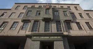 Irak'ın kuzeyine hava harekatı