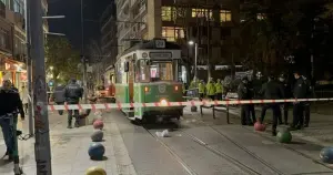 Kadıköy'de bir kadın torununu kurtarırken tramvayın altında ezildi