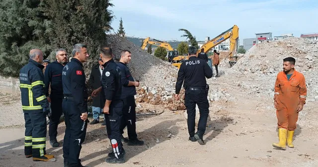 Adıyaman'da inşaatta çalışan işçinin üzerine beton blok düştü