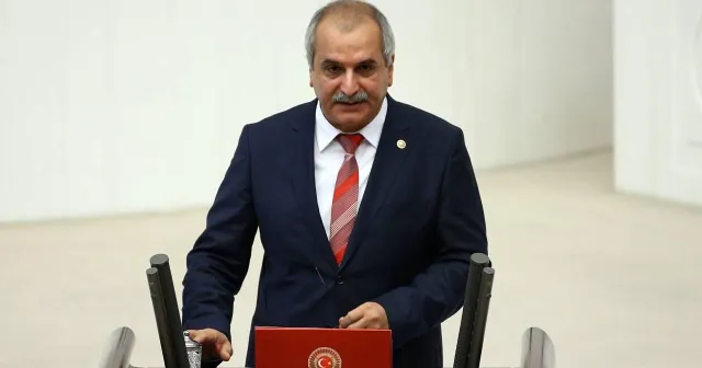 Eski İYİ Parti Milletvekili Ahmet Çelik, kardeşi tarafından bıçaklandı