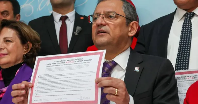 CHP'li belediye başkan adayları 'Eşitlik Politika Belgesi'ni imzaladı