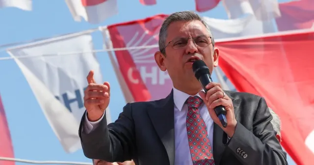 Özgür Özel Manisa'da: "31 Mart'ta Manisa'yı bu gözü dönmüşlerden kurtarmaya var mıyız?"