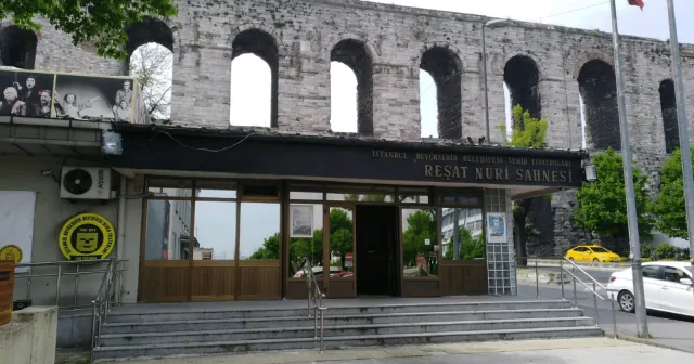 Reşat Nuri Sahnesi yeniden inşa ediliyor