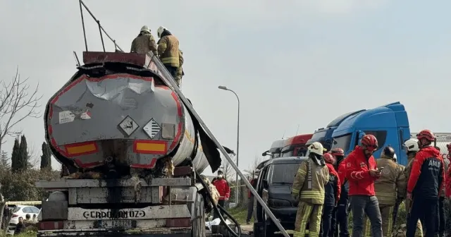 İstanbul Ataşehir'de yakıt tankerinde patlama: 1 ölü, 3 yaralı