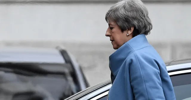 Theresa May, 27 Yıl sonra Birleşik Krallık Parlamentosu'ndan ayrılıyor
