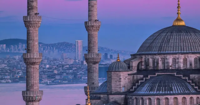 Devlet dindarlaşırken…