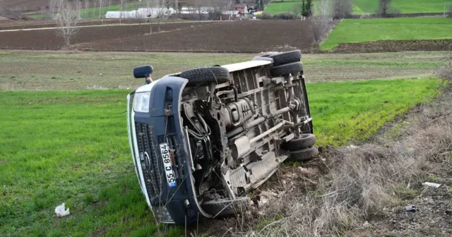 Samsun'da öğrenci servisi devrildi: 19 yaralı
