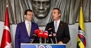 Ekrem İmamoğlu, Ali Koç'u Saraçoğlu Stadyumu'nda ziyaret etti