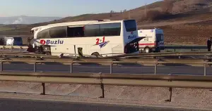 Bilecik'te otobüs kontrolden çıktı: 14 yaralı