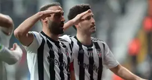 Beşiktaş'tan Cenk Tosun ve Salih Uçan kararı