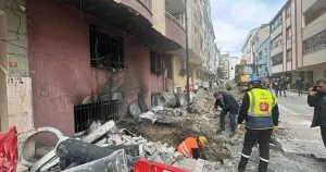 Esenyurt’ta doğalgaz borusu patladı