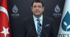DEVA Parti'li İdris Şahin TRT'yi protesto etti