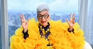 Ünlü moda ikonu Iris Apfel 102 yaşında hayatını kaybetti