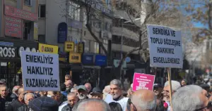 Tüm Emeklilerin Sendikası, Kızılay'da basın açıklaması yaptı