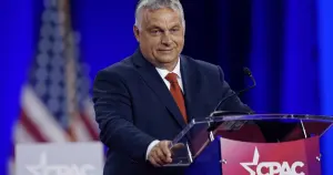 ABD Başkanı Biden, eski ABD Başkanı Trump'ı Macaristan Başbakanı Viktor Orban ile görüştüğü için eleştirdi.