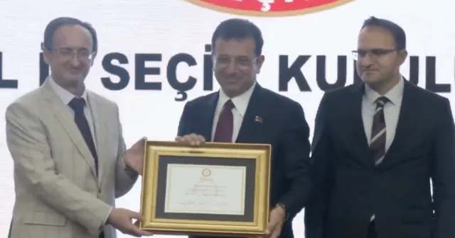 Ekrem İmamoğlu mazbatasını aldı